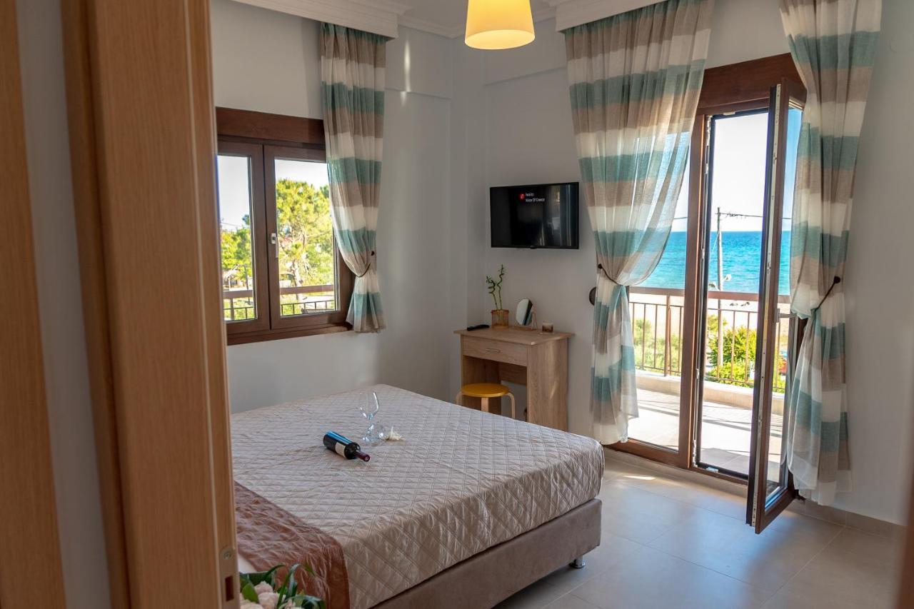 Dimi Seafront Apartment By Rentals Pro Services - Nea Moudania Esterno foto