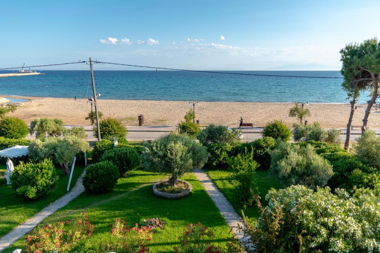 Dimi Seafront Apartment By Rentals Pro Services - Nea Moudania Esterno foto