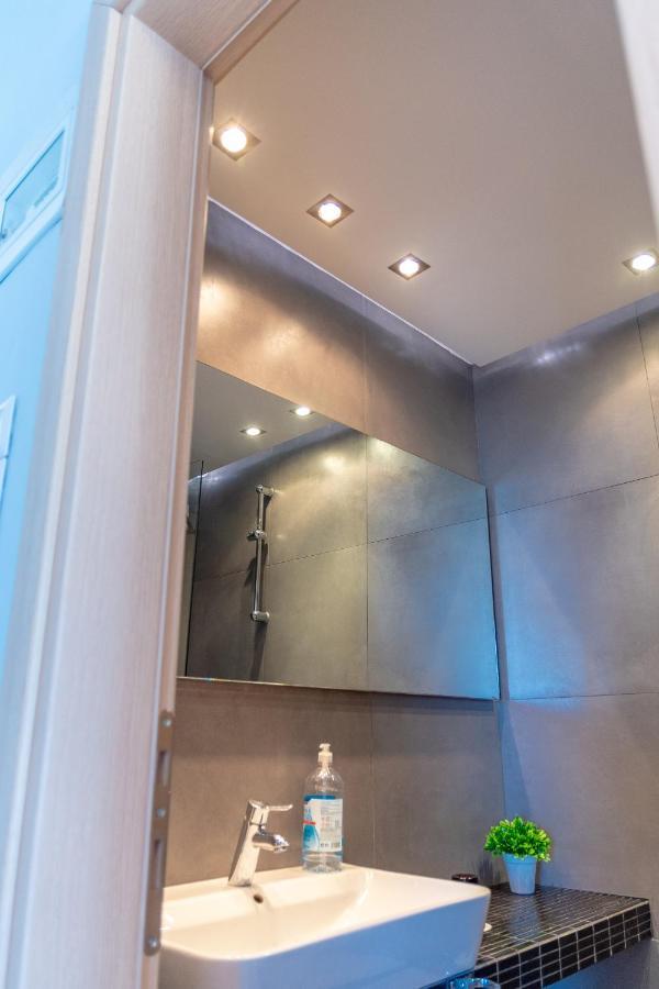 Dimi Seafront Apartment By Rentals Pro Services - Nea Moudania Esterno foto