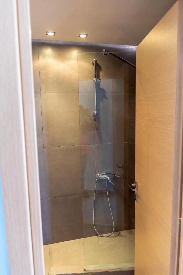 Dimi Seafront Apartment By Rentals Pro Services - Nea Moudania Esterno foto